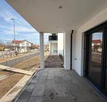 Traumhaft Wohnen! 3-Zimmer EG-Wohnung mit Garten und Einbauküche - Tüßling