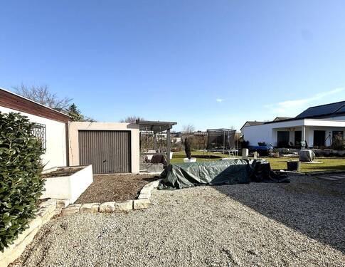 Zufahrt zur Garage - 
