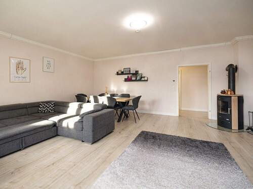 Wohn- und Essbereich - 