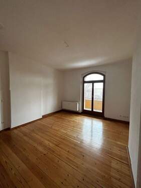 Wohnzimmer - 2 Zimmer Etagenwohnung in Dresden