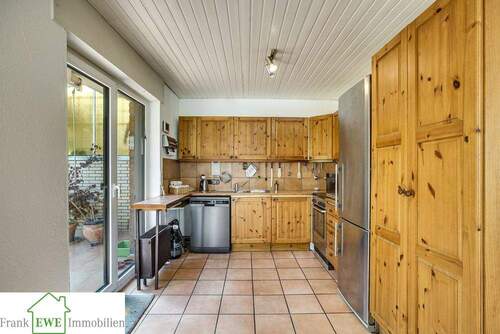 Küche, Frank Ewe Immobilien - 5 Zimmer Doppelhaushälfte zum Kaufen in Düsseldorf / Hassels