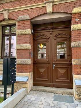 Hauseingang - 3 Zimmer Etagenwohnung in Chemnitz