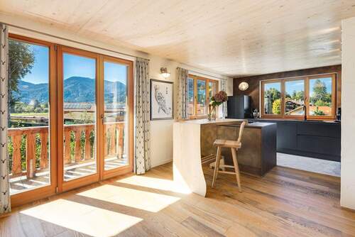 Schöner Bergblick - Etagenwohnung mit 194,00 m&sup2; in Rottach-Egern zum Kaufen