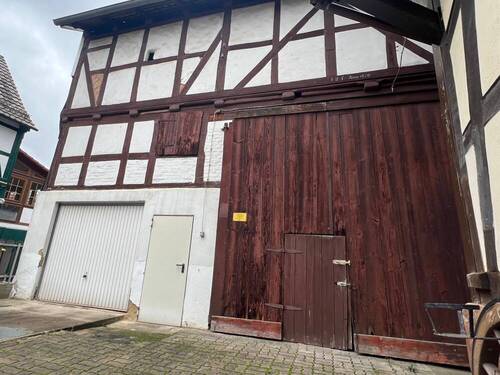 Scheune mit Garage - 