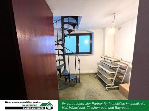 Nr. 5 Vorraum - 1 Zimmer Mehrfamilienhaus, Wohnhaus in Marktredwitz