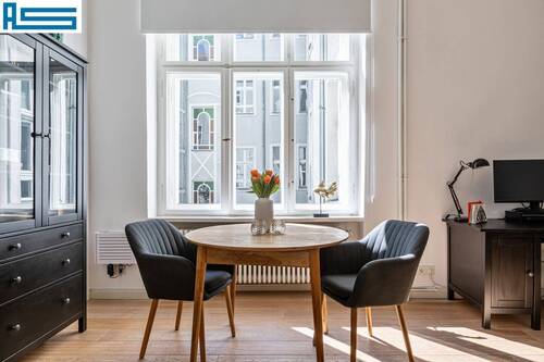 Großzügige 2-Zimmerwohnung - Großzügige Zweizimmerwohnung im Güntzelkiez sucht neuen Bewohner