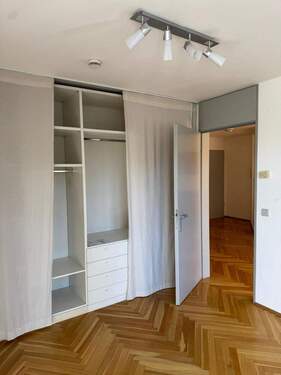 Einbauschrank im Schlafzimmer - 
