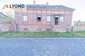 Straßenansicht - Charmantes Einfamilienhaus mit großem Potenzial -hier beginnt Ihr neues Kapitel!
