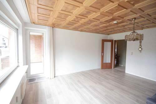 Wohnzimmer - Etagenwohnung mit 66,00 m² in Stade zum Kaufen