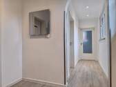 Flur - 2 Zimmer Etagenwohnung zur Miete in Cuxhaven
