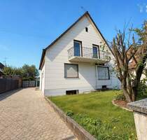 Ein-Zweifamilienhaus mit sonnigem Garten: frisch saniert & Ausbaupotenzial - Augsburg Firnhaberau