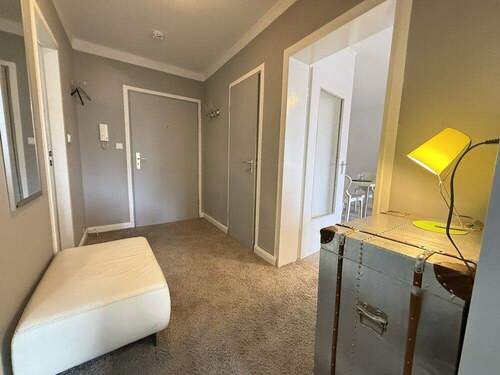 Flur - Etagenwohnung mit 60,00 m&sup2; in Raisdorf zum Kaufen