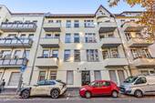 goldschwarz Immobilien_581129-B_001_WEB - Vermietete Altbauwohnung mit Entwicklungspotential in ruhiger Lage