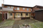 Hofansicht - 7 Zimmer Mehrfamilienhaus, Wohnhaus zum Kaufen in Satow