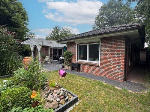 Seitliche Ansicht - 4 Zimmer Einfamilienhaus zum Kaufen in Heidgraben