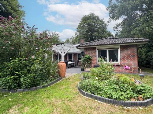 Rückwärtige Hausansicht - 4 Zimmer Einfamilienhaus in Heidgraben