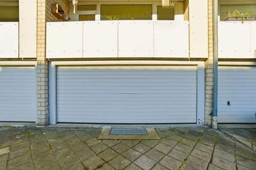 Garage, 2-Zimmer-Maisonettewohnung mit Garten und - 