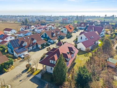 Luftaufnahme - über dem Bodensee - 8 Zimmer Einfamilienhaus zum Kaufen in Daisendorf