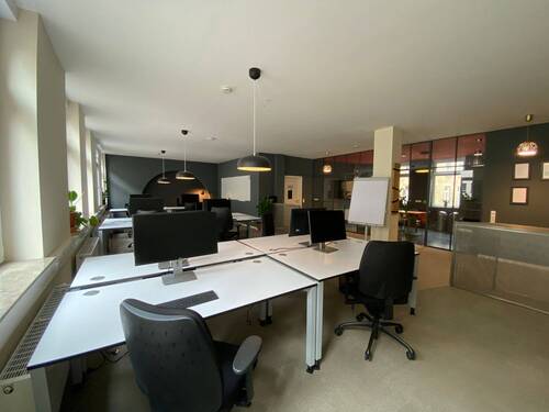 Work Loft - Team Office Two: Flexibles, voll ausgestattetes Büro am Olgaeck Stuttgart