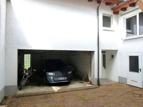 Doppelgarage - Mehrfamilienhaus, Wohnhaus mit 209,00 m&sup2; in Sinsheim zum Kaufen