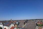Aussicht Balkon - Gemütliche 3,5-Zimmer-Wohnung über den Dächern von Ötigheim (mit Aufzug und Tiefgaragenstellplatz)