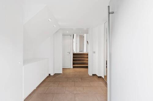 Eingangsbereich Erdgeschosseinheit - Einfamilienhaus mit 256,00 m² in Hamburg zum Kaufen