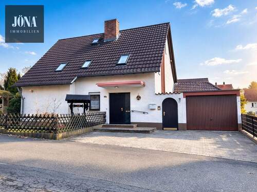 Aussenansicht - Sehr gepflegtes Wohnhaus in ruhiger Sonnenlage - vielseitig nutzbar als Ein- oder Zweifamilienhaus