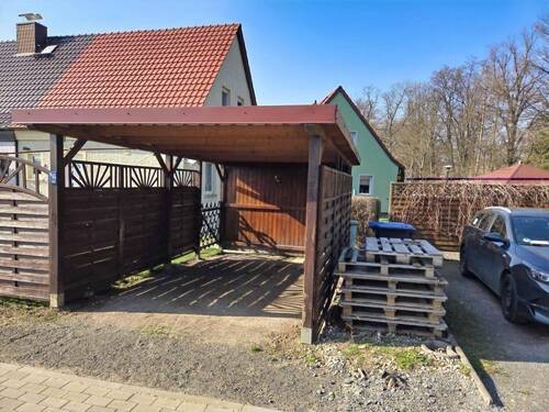 Carport - Doppelhaushälfte mit 71,20 m&sup2; in Wermsdorf zum Kaufen