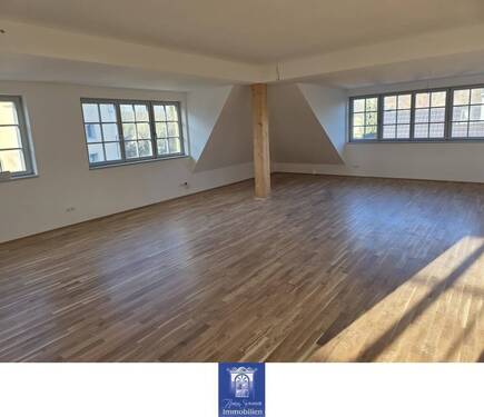 Wohnen - 4 Zimmer Etagenwohnung zur Miete in Pirna