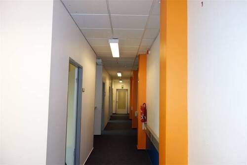 031 - Büro mit 336,40 m&sup2; in Berlin zur Miete