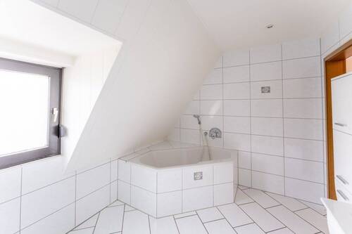 Badezimmer Dachgeschoss - 