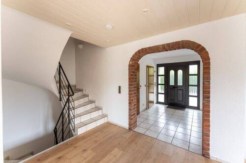 Hauseingang / Flur - 5 Zimmer Reihenendhaus zum Kaufen in Kempen