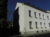 DSCI3546 - Größtenteils saniertes 3-Familienhaus mit Grundstück, Garage und Nebengebäude in ruhiger Stadtlage von Netzschkau zu ...