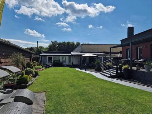 Garten - Zukunftssicher investieren-wohnen im eigenen Haus und Einkommen generieren.