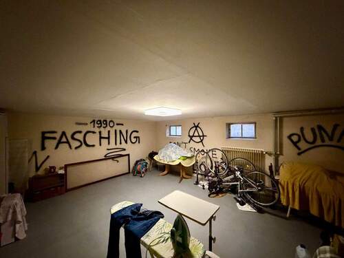 großer Kellerraum - 