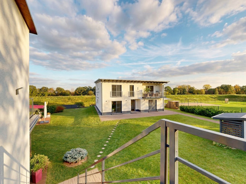 Titelbild - Neuwertiges Wohnhaus mit Pension und Wasserblick am Oder-Neiße-Radweg