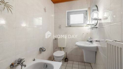 KG Badezimmer 1 - 