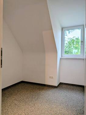 Halbes Zimmer - 