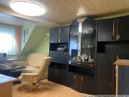 Bürozimmer - 2 OG - 