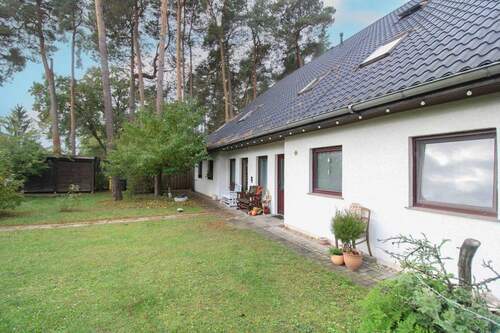 Hausansicht - 1 Zimmer Mehrfamilienhaus, Wohnhaus in Colbitz