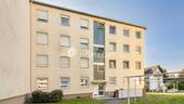 Außenansicht 2 - Helle 3-Zimmer-Wohnung mit Balkon und möblierter WG-Vermietung