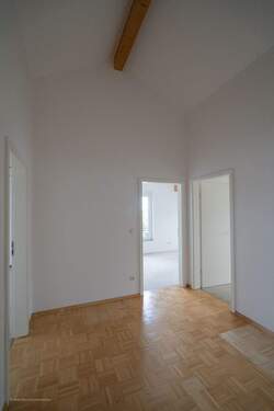 Diele - 4 Zimmer Etagenwohnung in Sauerlach
