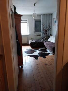 Wohnzimmer - von der Küche aus - 2 Zimmer Etagenwohnung in Nürnberg