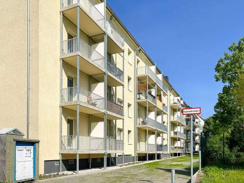 Hausansicht Rückseite - 2 Zimmer Etagenwohnung zur Miete in Leipzig