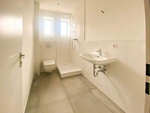 Badezimmer - 2 Zimmer Etagenwohnung in Leipzig