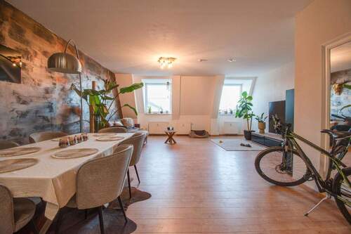 Wohnen / Essen - 2 Zimmer Etagenwohnung zur Miete in Kitzingen