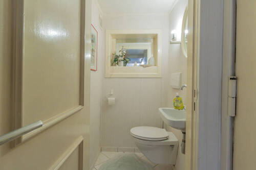WC im Souterrain - 
