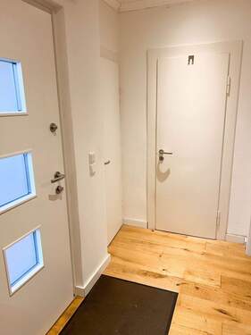 Dielenbereich...!! - 6 Zimmer Doppelhaushälfte in Düsseldorf