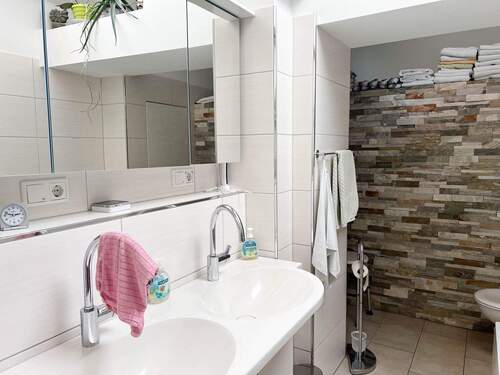 Blick ins moderne Bad...!! - 