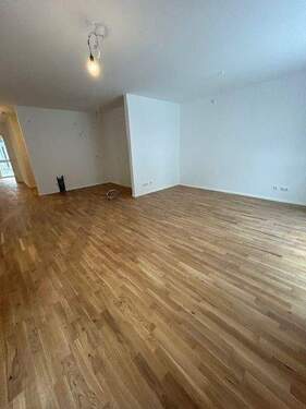 Wohnen - 4 Zimmer Etagenwohnung zum Kaufen in Nürnberg